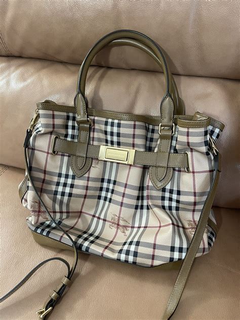 BURBERRY Haymarket Check Medium Golderton Tote Mid 